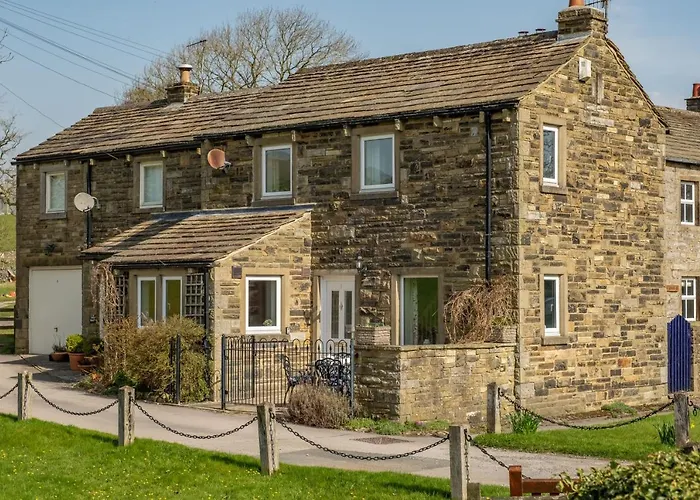 1 Riverside Burnsall