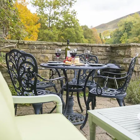 1 Riverside * Burnsall