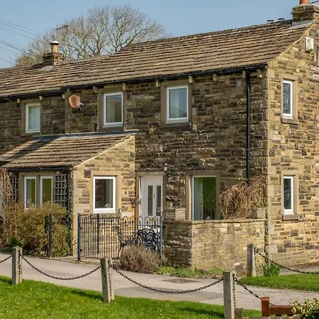 1 Riverside Burnsall