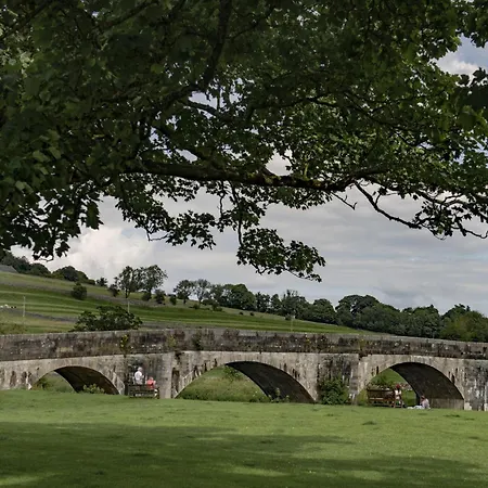 1 Riverside Burnsall